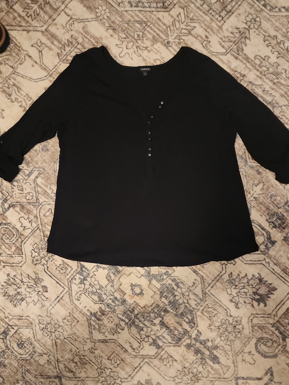 Torrid Size 1 (14-16) Womens Black Button-Front Long Sleeve Henley Top